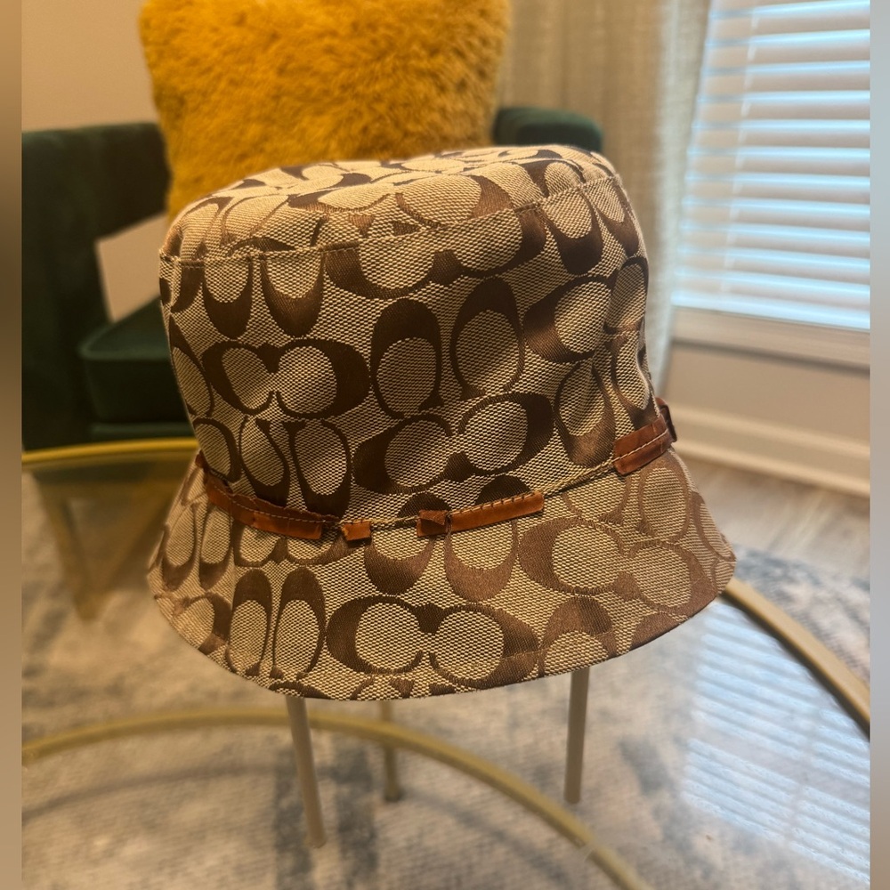 Women’s Coach Bucket Hat